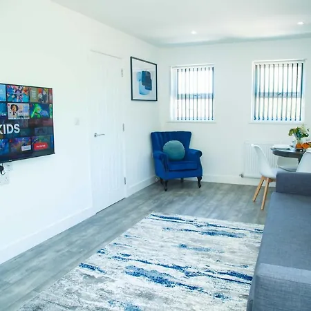 Bridge Court: Luxury Canal-view With Parking * Birmingham